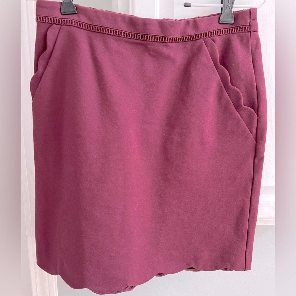 Skies Are Blue, Burgundy Stitch Fix Scalloped Skirt, size Medium Petite